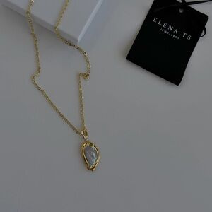 651 Pearl Pendant Gold Chain